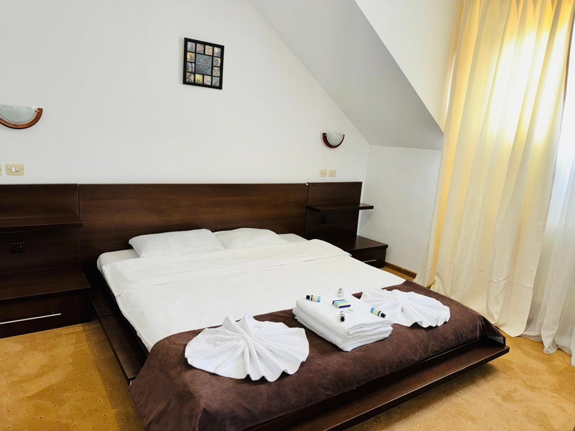 Hotel Sunray-Vilagalbena Poiana Brašov Pokoj fotografie